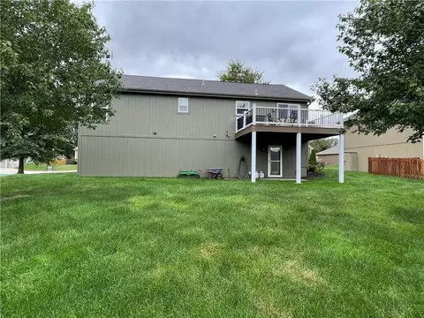 920 E 8th St Cir, Kearney, MO 64060 photo 5
