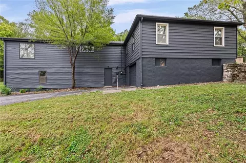Exterior - 11400 E 11th St, Independence, MO 64054 photo 9 of 12