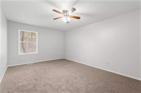 Bedroom - 11400 E 11th St, Independence, MO 64054 photo 5 of 9