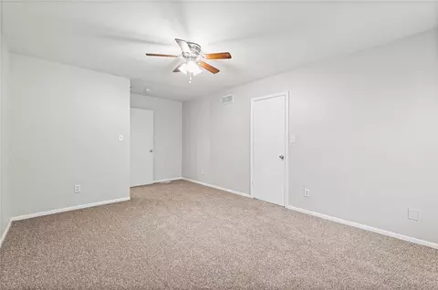 Bedroom - 11400 E 11th St, Independence, MO 64054 photo 6 of 9