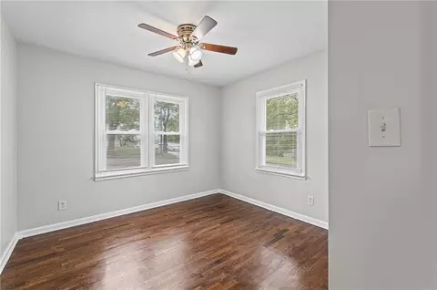 Bedroom - 11400 E 11th St, Independence, MO 64054 photo 1 of 9