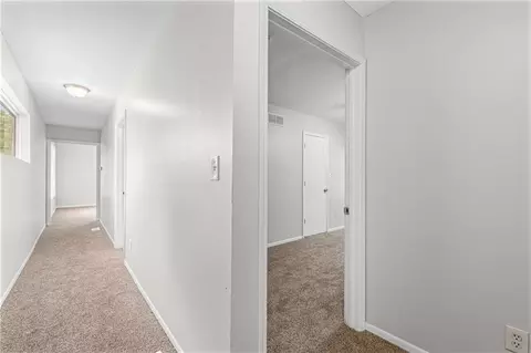 Entry Way - 11400 E 11th St, Independence, MO 64054 photo 3 of 3