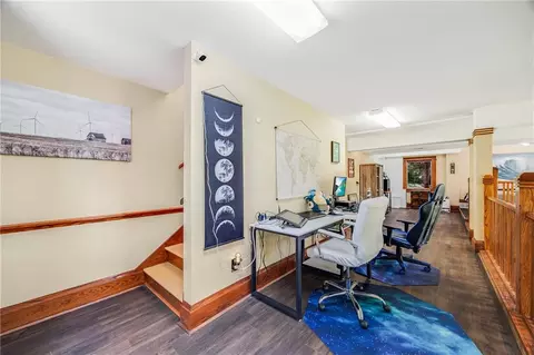 Entry Way - 2323 S Crenshaw Rd, Independence, MO 64057 photo 7 of 9