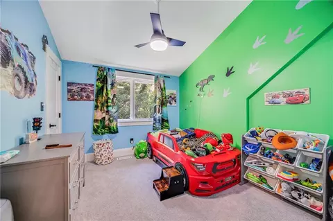 Bedroom - 2323 S Crenshaw Rd, Independence, MO 64057 photo 3 of 9