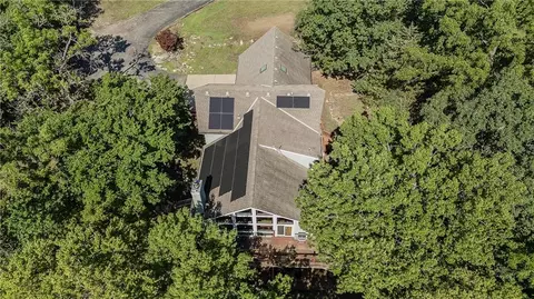 View/Area - 2323 S Crenshaw Rd, Independence, MO 64057 photo 5 of 5