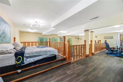 Bedroom - 2323 S Crenshaw Rd, Independence, MO 64057 photo 9 of 9