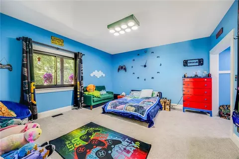 Bedroom - 2323 S Crenshaw Rd, Independence, MO 64057 photo 1 of 9