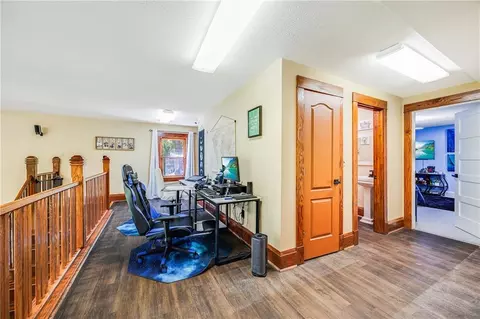 Entry Way - 2323 S Crenshaw Rd, Independence, MO 64057 photo 8 of 9