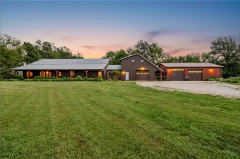 253 SE 13 Hwy, Warrensburg, MO 64093