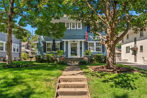 620 W 60th Ter, Kansas City, MO 64113