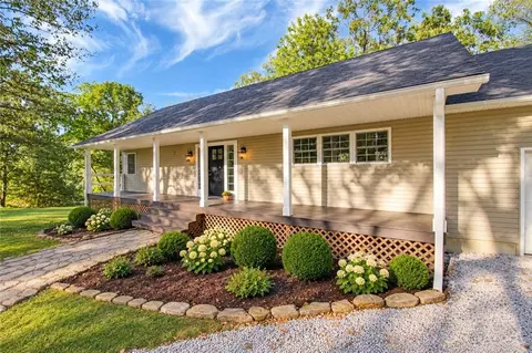 Exterior - 588 21500 Rd, Cherryvale, KS 67335 photo 4 of 13