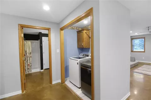 Entry Way - 588 21500 Rd, Cherryvale, KS 67335 photo 3 of 3