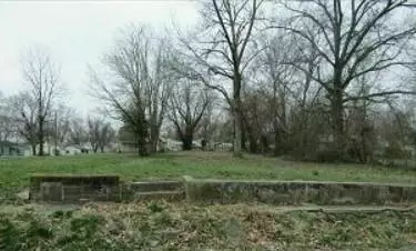309 E Royle St, Richmond, MO 64085