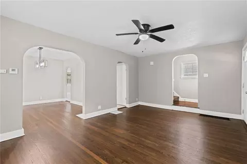 Living - 822 S Hardy Ave, Independence, MO 64053 photo 2 of 3