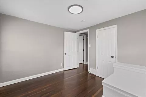 Bedroom - 822 S Hardy Ave, Independence, MO 64053 photo 4 of 5