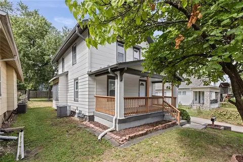 Exterior - 822 S Hardy Ave, Independence, MO 64053 photo 6 of 6