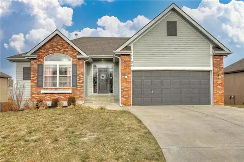 1104 NW 91st Ter, Kansas City, MO 64155