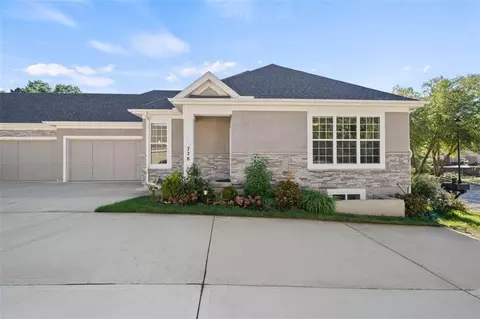 728 E 110th Ter, Kansas City, MO 64131