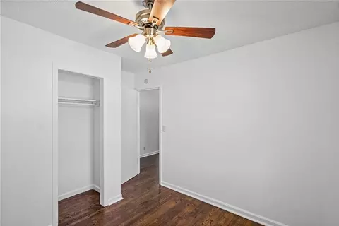Bedroom - 3916 S Spring St, Independence, MO 64055 photo 10 of 10