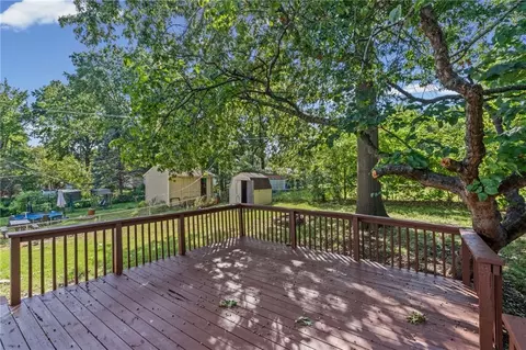 Exterior - 3916 S Spring St, Independence, MO 64055 photo 3 of 7