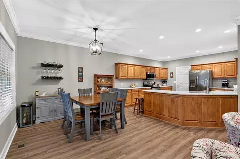 Dining - 623 Carriage Ct, Nevada, MO 64772 photo 3 of 3