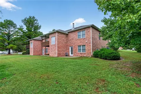 Exterior - 623 Carriage Ct, Nevada, MO 64772 photo 3 of 4