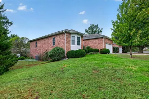 Exterior - 623 Carriage Ct, Nevada, MO 64772 photo 2 of 4