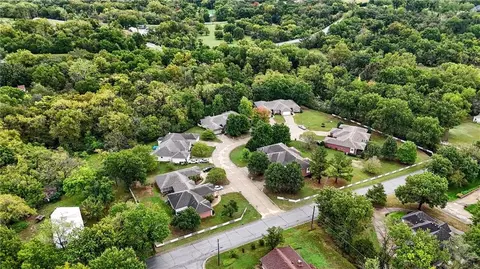 View/Area - 623 Carriage Ct, Nevada, MO 64772 photo 3 of 7