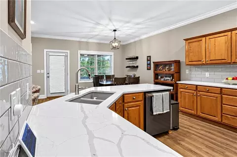 Kitchen - 623 Carriage Ct, Nevada, MO 64772 photo 2 of 6