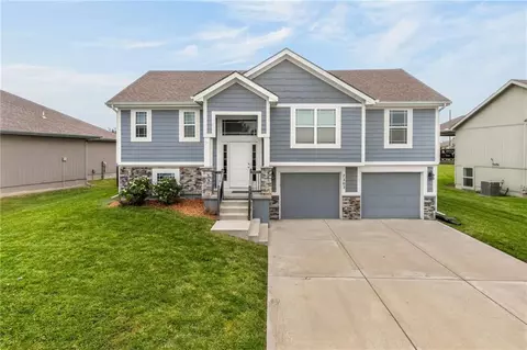 7202 NE 112th Ter, Kansas City, MO 64156