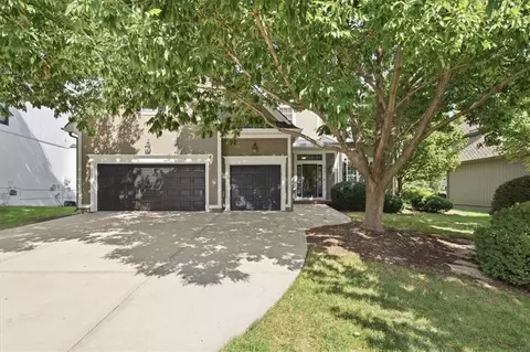 7310 W 145rh Ter, Overland Park, KS 66223