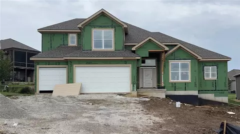 12706 W 171st Ter, Overland Park, KS 66221
