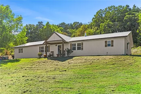 1125 Cr 2050, Caney, KS 67347