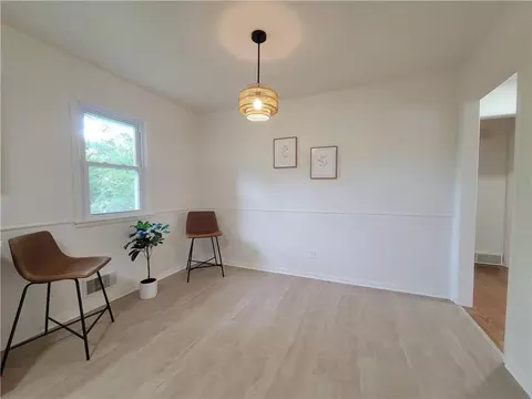 Dining - 9336 E 25th Ter S, Independence, MO 64052 photo 1 of 1