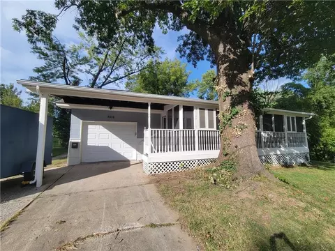 Exterior - 9336 E 25th Ter S, Independence, MO 64052 photo 3 of 10