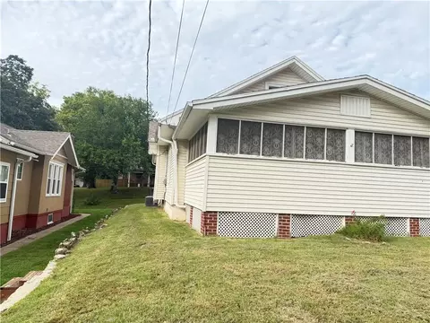 Exterior - 3140 Mitchell Ave, Saint Joseph, MO 64507 photo 4 of 4