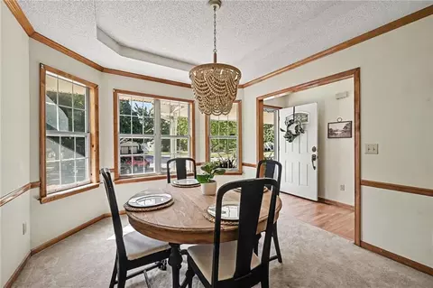 Dining - 19108 E 27th St Ct, Independence, MO 64057 photo 2 of 3