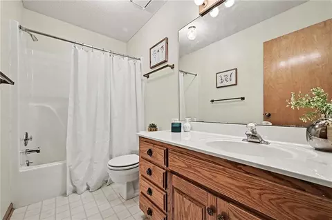 Bath - 19108 E 27th St Ct, Independence, MO 64057 photo 2 of 2