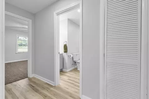 Entry Way - Powers Drive, Saint Joseph, MO 64503 photo 4 of 5