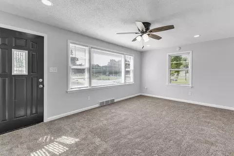 Living - Powers Drive, Saint Joseph, MO 64503 photo 1 of 3