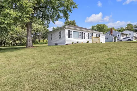Exterior - Powers Drive, Saint Joseph, MO 64503 photo 3 of 9