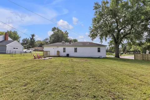 Exterior - Powers Drive, Saint Joseph, MO 64503 photo 6 of 9