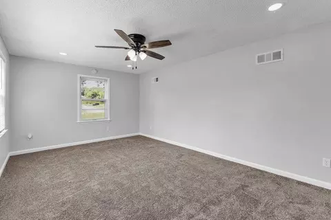 Living - Powers Drive, Saint Joseph, MO 64503 photo 2 of 3