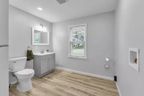 Bath - Powers Drive, Saint Joseph, MO 64503 photo 2 of 2