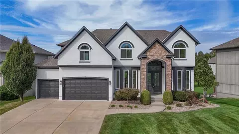 16004 Ballentine St, Overland Park, KS 66062