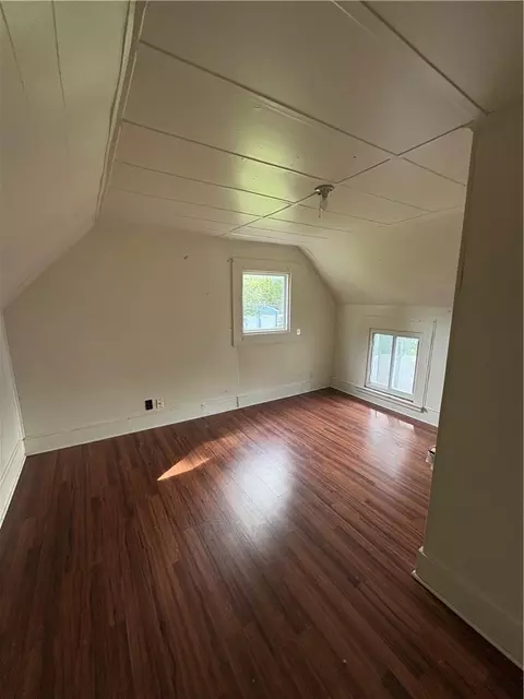 Bedroom - 625 Kelsey Ave, Cameron, MO 64429 photo 3 of 5