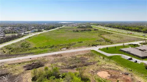 300 Dean Ave, Raymore, MO 64083 photo 6