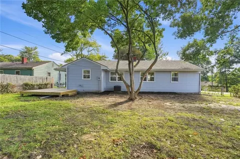 Exterior - 3028 S Hedges Ave, Independence, MO 64052 photo 4 of 4