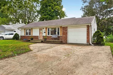 Exterior - 3611 S Spring St, Independence, MO 64055 photo 10 of 11