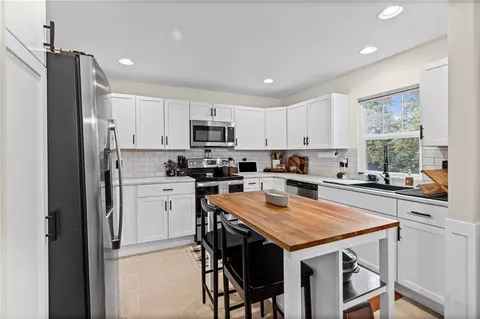 Kitchen - 613 E Ford St, Cameron, MO 64429 photo 1 of 3